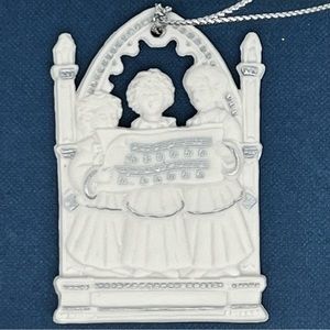 Wedgewood White Jasper Choir Boys Christmas Tree Ornament, Made in England